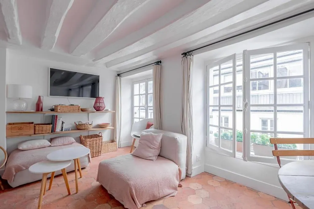 Apartment 3 Rooms, View On Paris Roofs Chic & Cosy - 70 M2