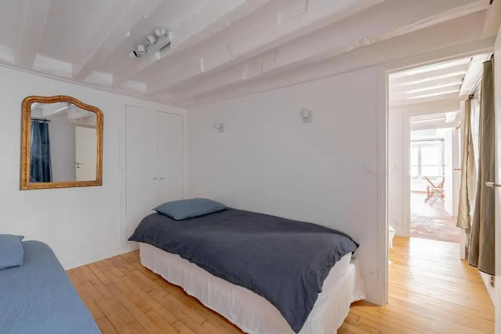 3 Rooms, View On Paris Roofs Chic & Cosy - 70 M2